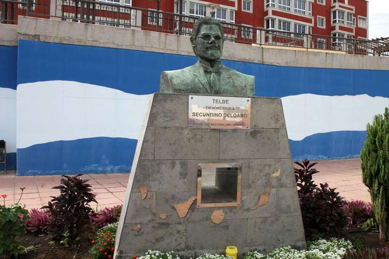 Busto de Secundino Delgado